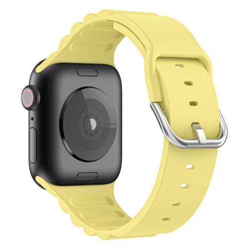 Business Horizontal Stripes Adjustable Silicone Watch Band Strap for Apple Watch Series 10 46mm / Ultra 2 Ultra 49mm / 9 8 7 45mm / SE (2023) SE (2022) SE 6 5 4 44mm / 3 2 1 42mm - Yellow