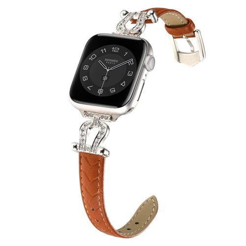 For Apple Watch 10 46mm / Ultra 2 / Ultra 49mm / 9 8 7 45mm / SE (2023) SE (2022) SE 6 5 4 44mm / 3 2 1 42mm Cowhide Leather Band - Light Brown / Silver Buckle