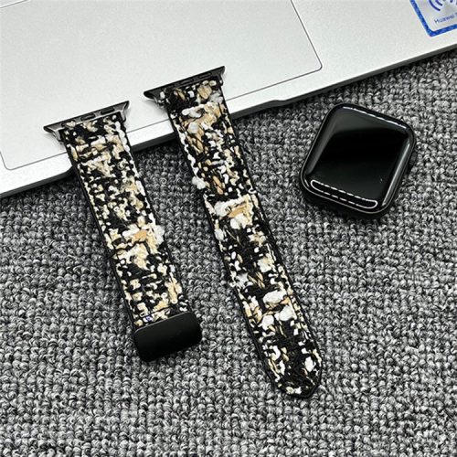 For Apple Watch 10 46mm / Ultra 2 / Ultra 49mm / 9 8 7 45mm / SE (2023) SE (2022) SE 6 5 4 44mm / 3 2 1 42mm Magnetic Plush Wristband - Apricot