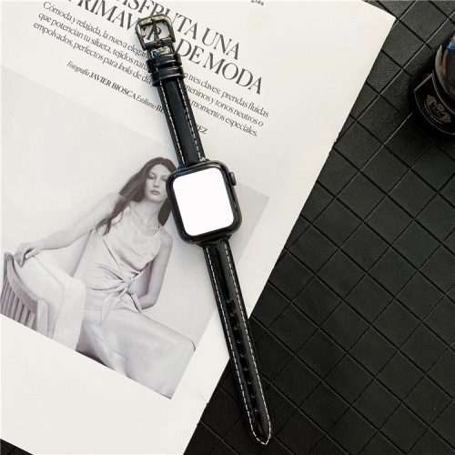 For Apple Watch 10 46mm / Ultra 2 / Ultra 49mm / 9 8 7 45mm / SE (2023) SE (2022) SE 6 5 4 44mm / 3 2 1 42mm Glossy PU Watch Band - Black