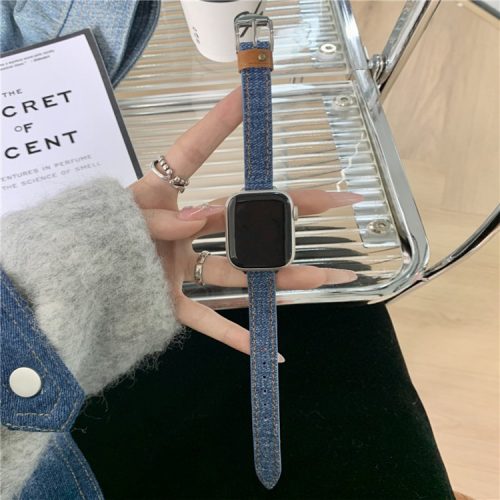 For Apple Watch 10 46mm / Ultra 2 / Ultra 49mm / 9 8 7 45mm / SE (2023) SE (2022) SE 6 5 4 44mm / 3 2 1 42mm Denim Band Denim Rivet Decor - Dark Blue