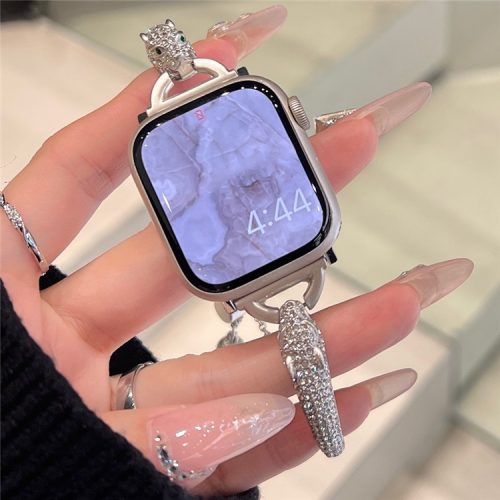 For Apple Watch 10 46mm / Ultra 2 / Ultra 49mm / 9 8 7 45mm / SE (2023) SE (2022) SE 6 5 4 44mm / 3 2 1 42mm Band Zinc Alloy Leopard Head Bracelet - Starlight